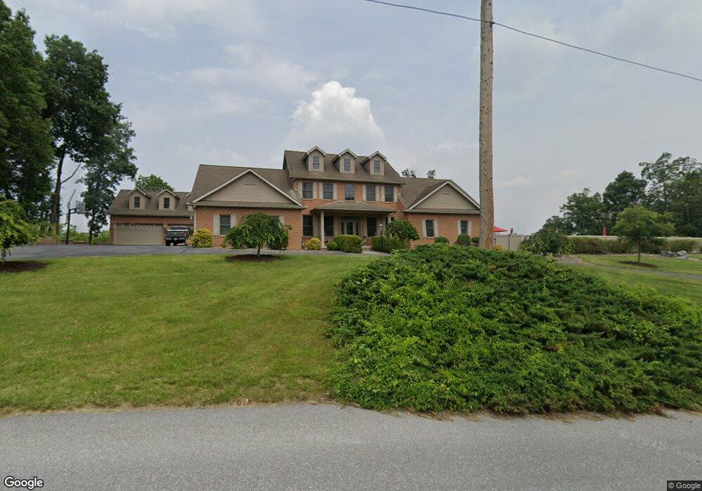 385 Lindman Dr, Chambersburg, PA 17202 - photo 1