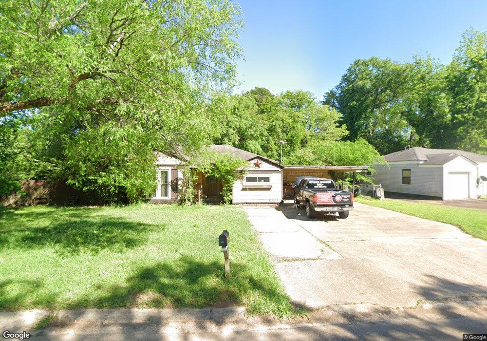 320 Victory Place, Wake Village, TX 75501 - photo 1