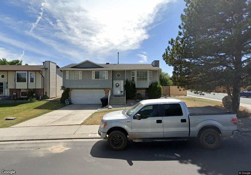 4935 Aspen Park Dr, West Jordan, UT 84081 - photo 1