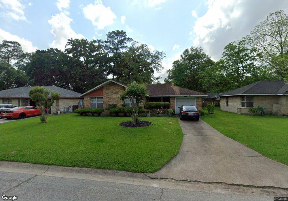 10419 Royal Oaks Dr, Houston, TX 77016 - photo 1