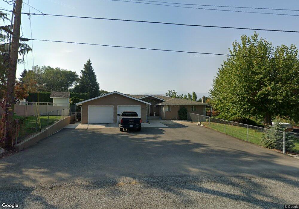 1774 Glen St NE, East Wenatchee, WA 98802 - photo 1