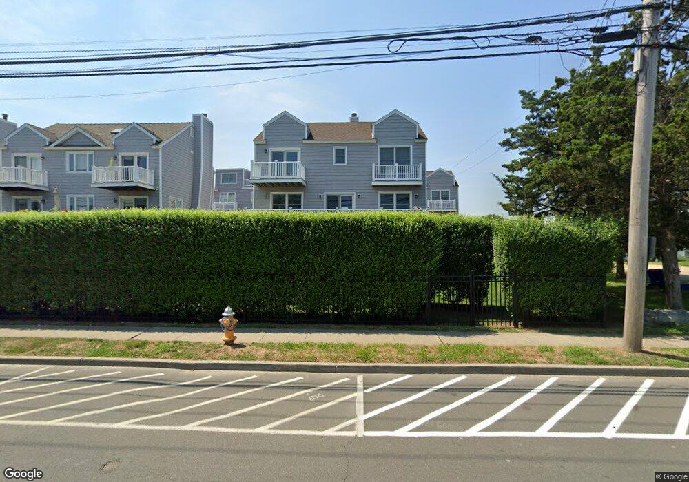 680 Fairfield Beach Rd unit 680, Fairfield, CT 06824 - photo 1