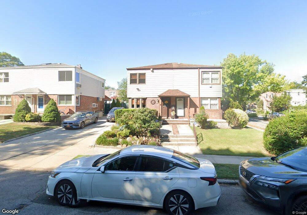 69-04 199th St, Flushing, NY 11365 - photo 1