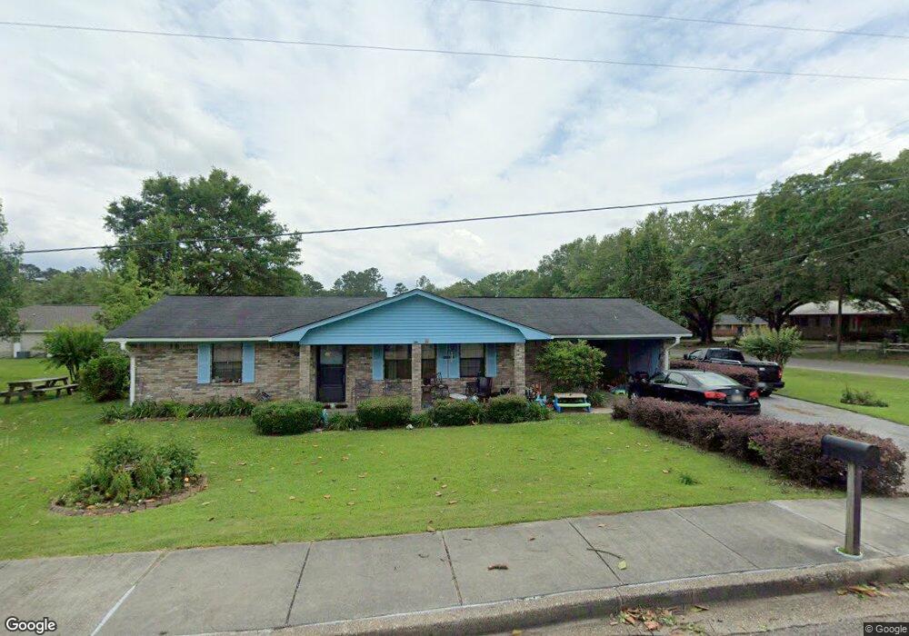 1812 Ferrell St, Laurel, MS 39440 - photo 1