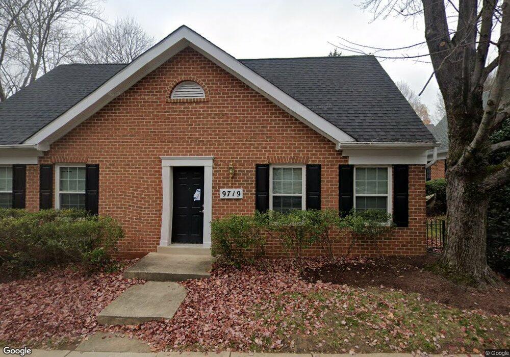 9723 Pleasant Gate Ln, Potomac, MD 20854 - photo 1