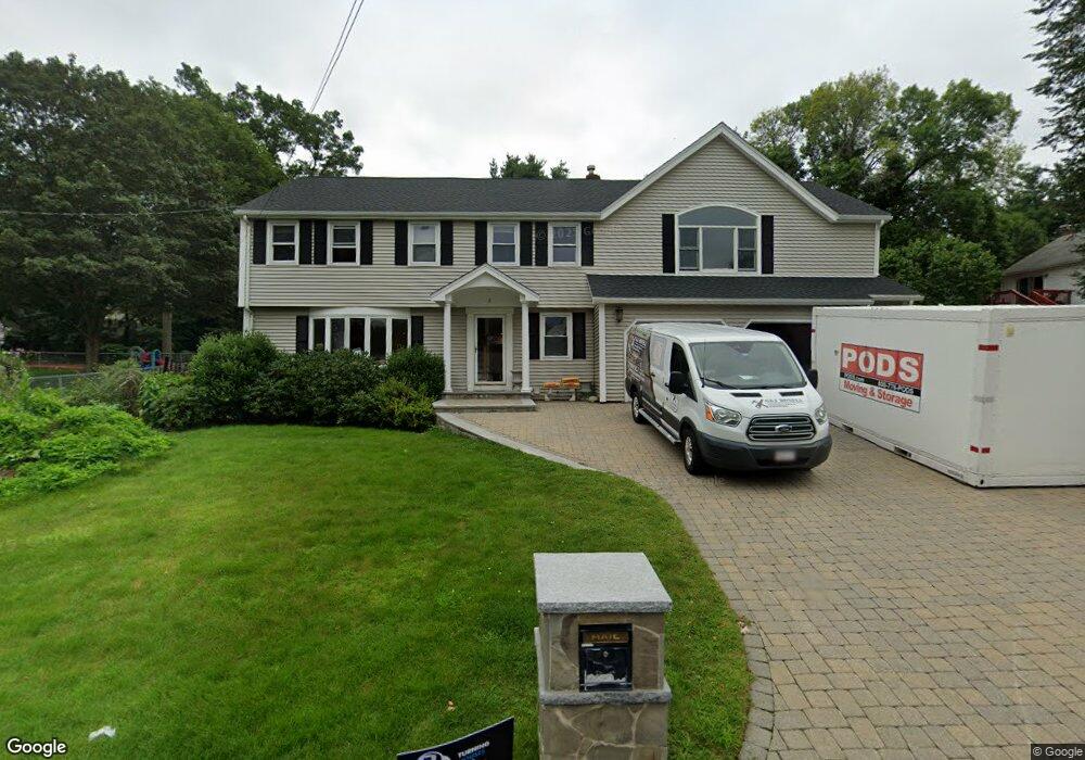 3 Ridgewood Ln, Woburn, MA 01801 - photo 1