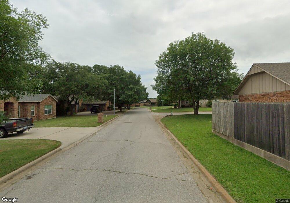 405 NW 4th St, Ardmore, OK 73401 - photo 1