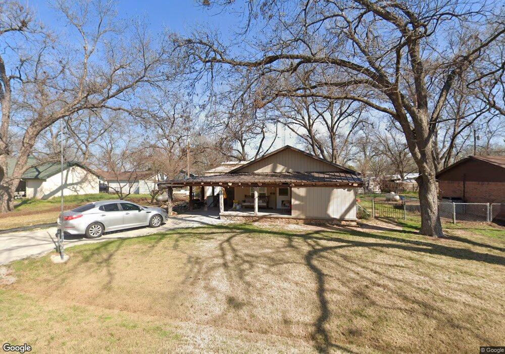 111 Shadowglenn Dr, Weatherford, TX 76087 - photo 1
