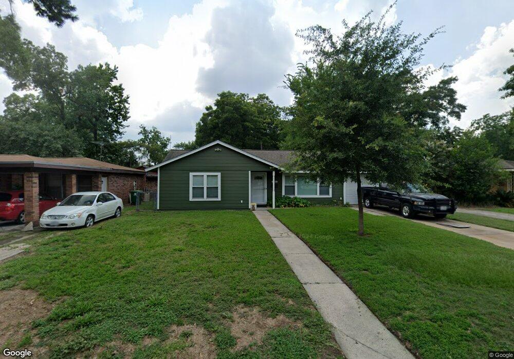 4219 Piney Woods Dr, Houston, TX 77018 - photo 1