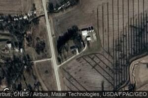 2550 Racine Ave, Winthrop, IA 50682
