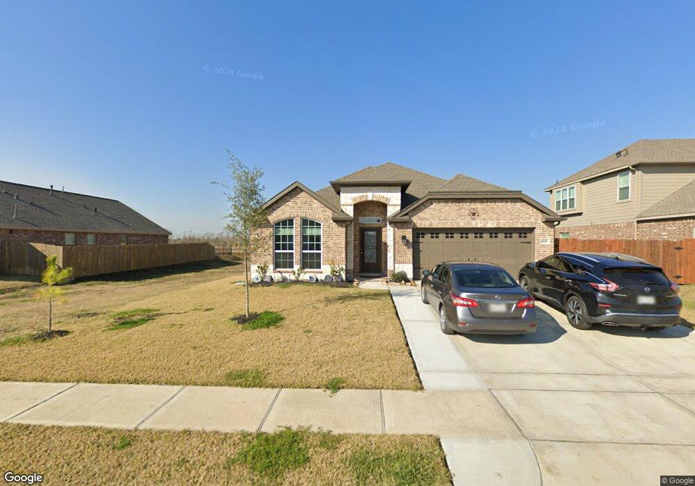 445 Lake Line Dr, Alvin, TX 77511 - photo 1