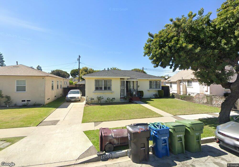 12109 Alvaro St, Los Angeles, CA 90059 - photo 1