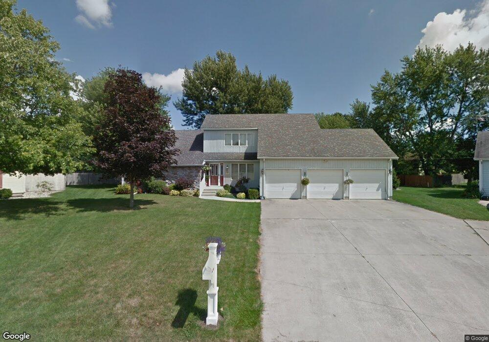 503 Fox Cir, Nappanee, IN 46550 - photo 1