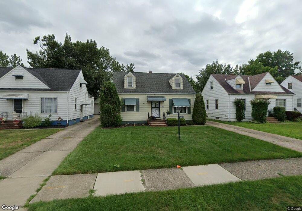 21306 Franklin Rd, Maple Heights, OH 44137 - photo 1