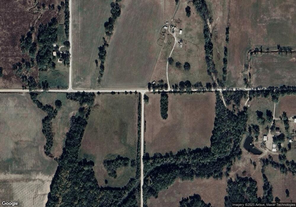 26077 Pratt Rd, Parsons, KS 67357 - photo 1