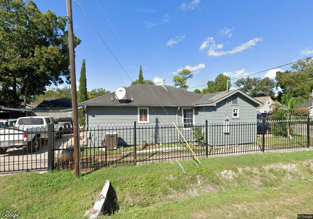 230 King St, Houston, TX 77022 - photo 1