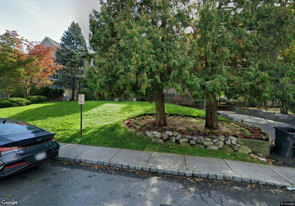 8 Sunrise Dr, Monsey, NY 10952 - photo 1