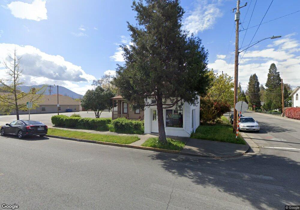 323 SW H St, Grants Pass, OR 97526 - photo 1