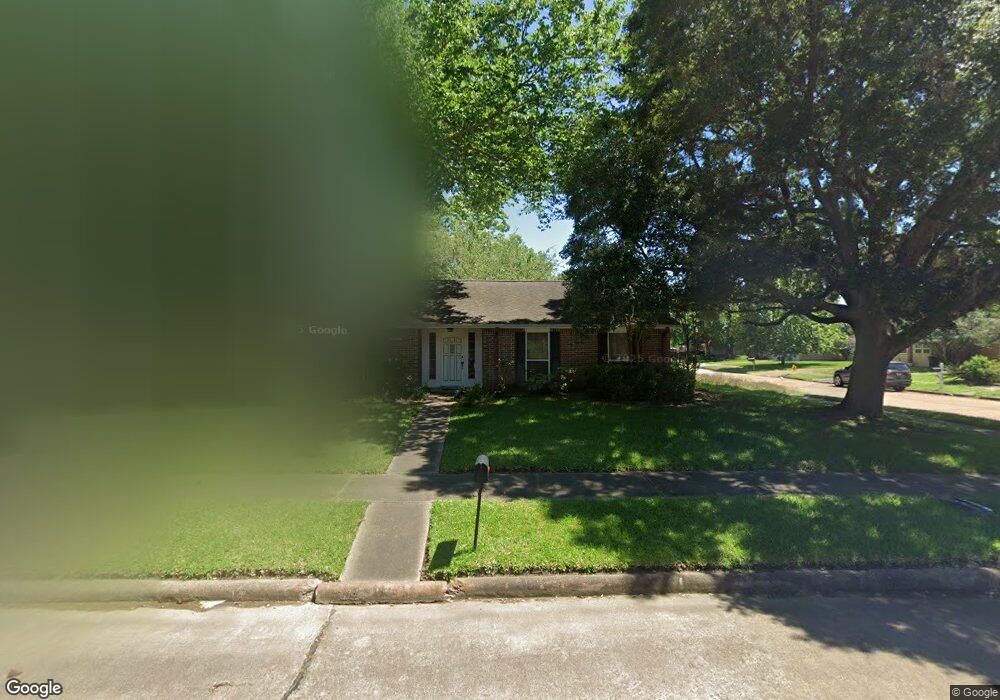 16402 Hibiscus Ln, Friendswood, TX 77546 - photo 1