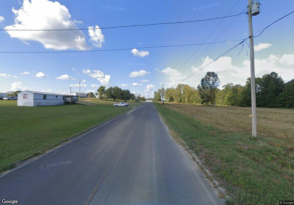 327 Brandon Cir, Chatsworth, GA 30705 - photo 1