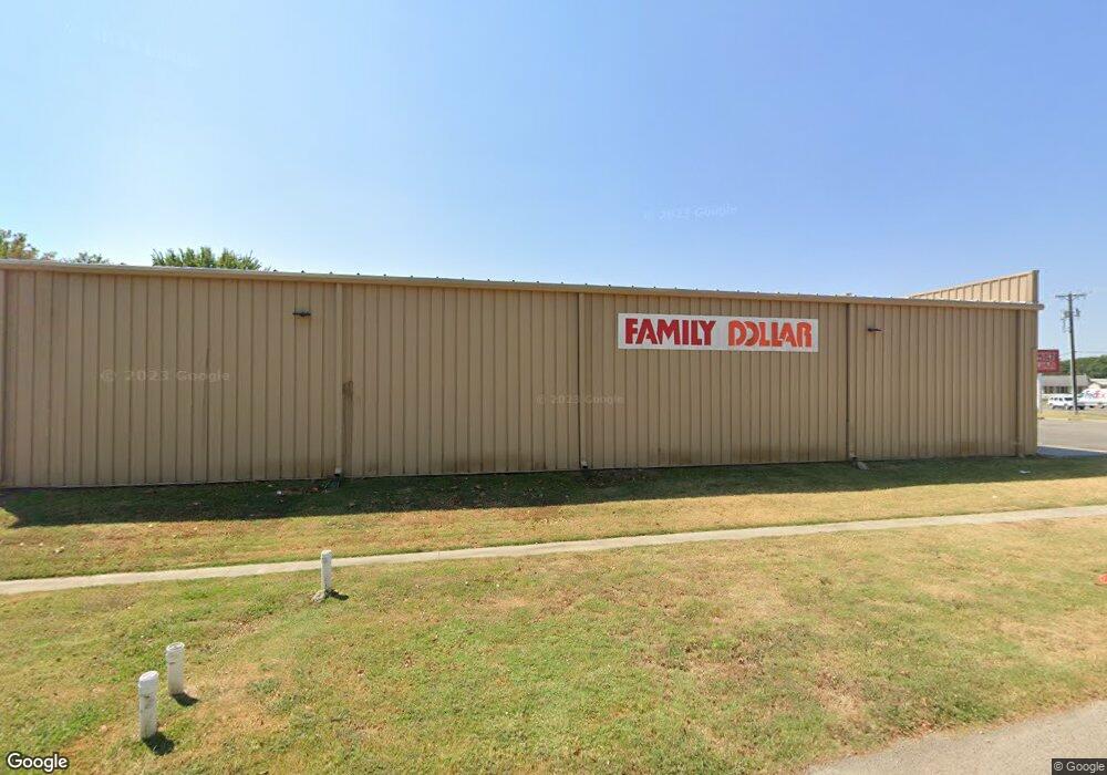 206 Chaffin St, Bonham, TX 75418 - photo 1