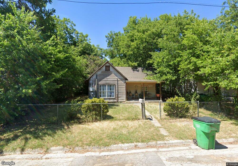 1509 Gribble St, Gainesville, TX 76240 - photo 1