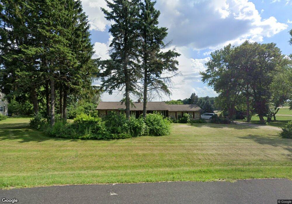 N57W26541 Mountain Meadows Dr, Sussex, WI 53089 - photo 1