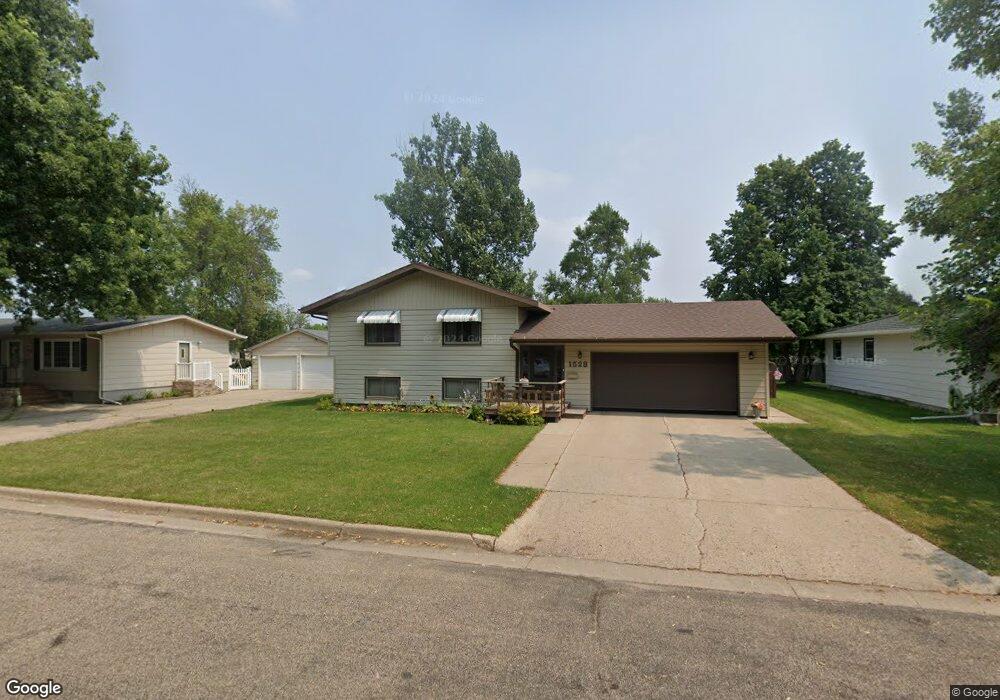 1528 5 1/2 Ave NE, Jamestown, ND 58401 - photo 1