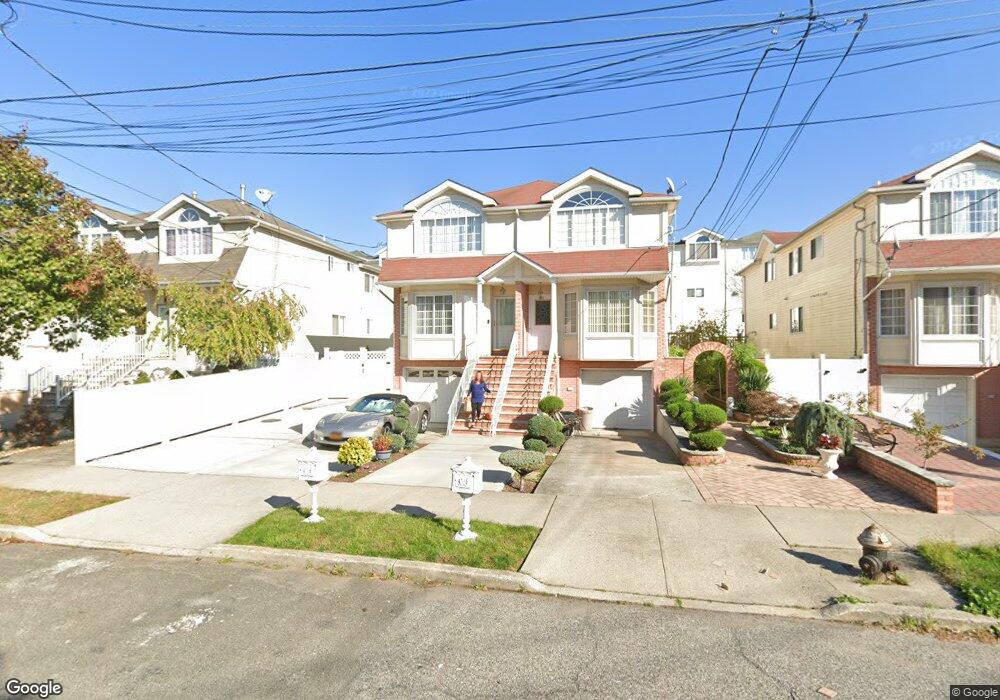 143 Gladwin St, Staten Island, NY 10309 - photo 1