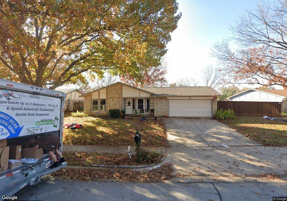 2921 Highgate Ln, Bedford, TX 76021 - photo 1