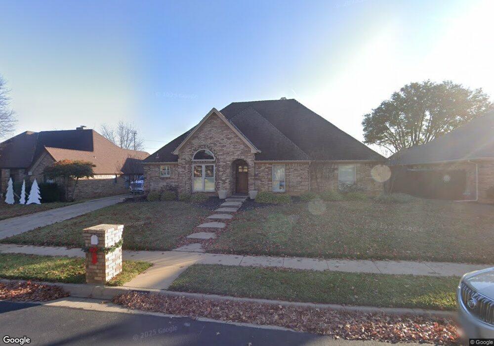 1920 Glenbrook Ct, Bedford, TX 76021 - photo 1