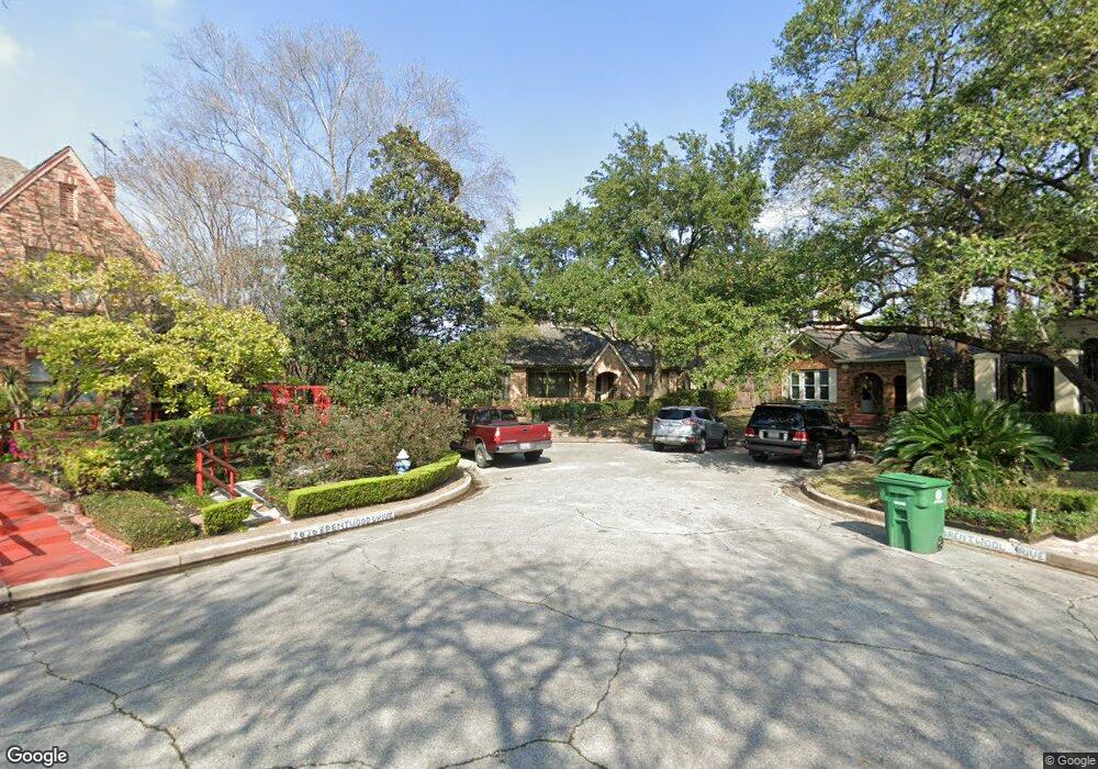 2005 Brentwood Dr, Houston, TX 77019 - photo 1