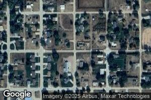 303 N 5th St, Plainview, NE 68769