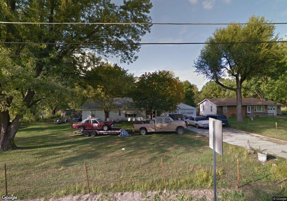 584 Hazel Ave, Newton, IA 50208 - photo 1