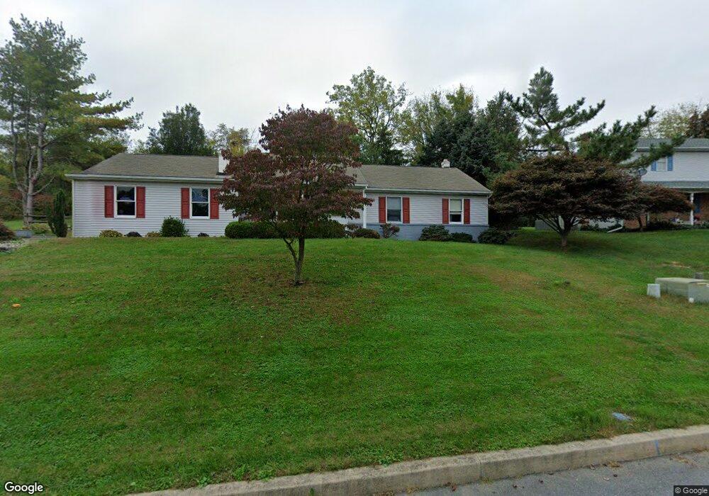 104 Pheasant Run Rd, Boyertown, PA 19512 - photo 1