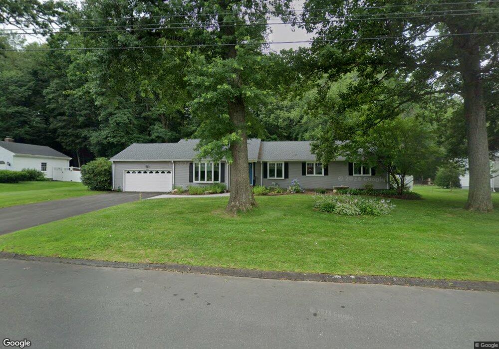 7 Pheasant Ln, Bloomfield, CT 06002 - photo 1