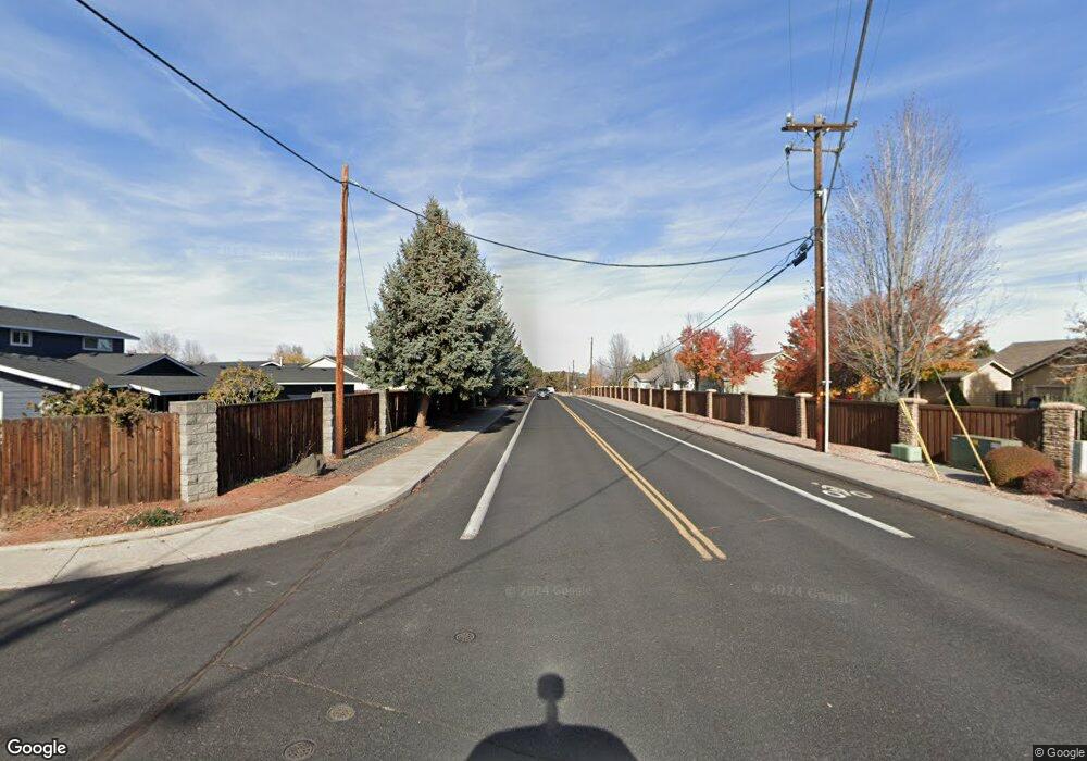 1 NW Oak Ave, Redmond, OR 97756 - photo 1