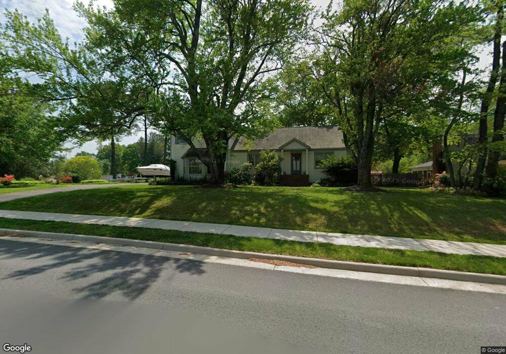 8905 Old Courthouse Rd, Vienna, VA 22182 - photo 1