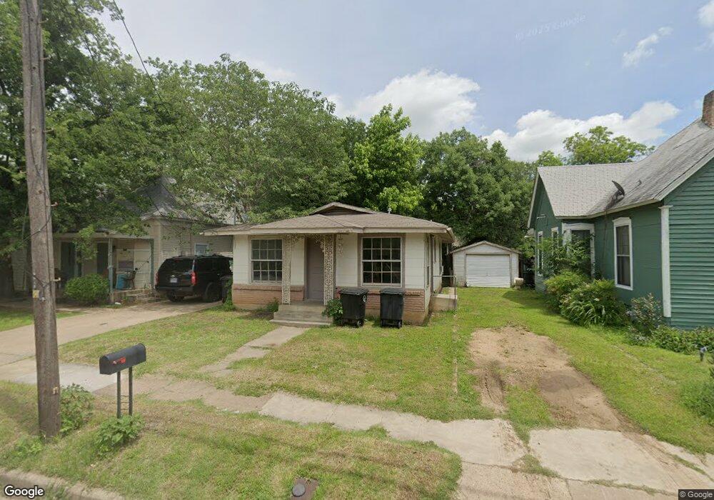 618 N Anglin St, Cleburne, TX 76031 - photo 1