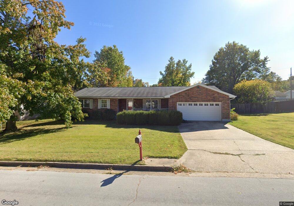 1002 Laurel Dr, Rolla, MO 65401 - photo 1