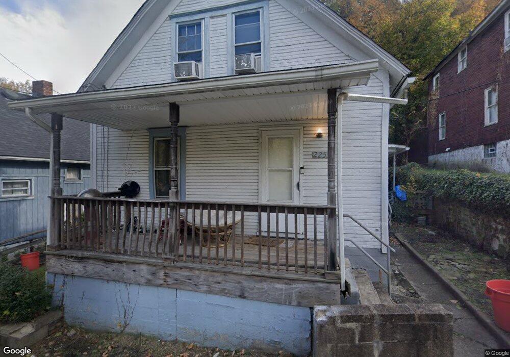 225 Highland Ave, Aliquippa, PA 15001 - photo 1
