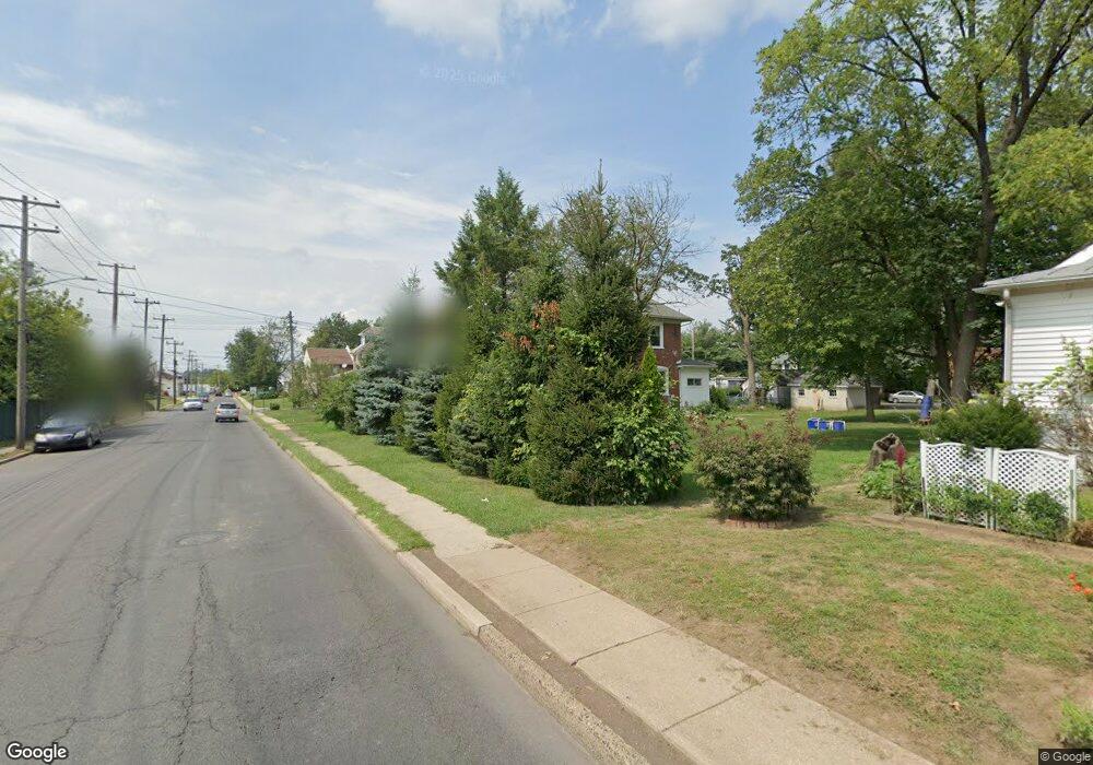 323 W 7th St, Lansdale, PA 19446 - photo 1