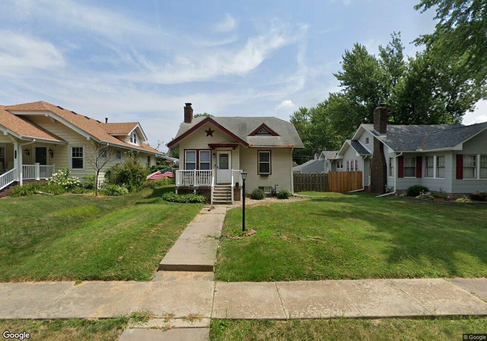 2023 Highland Ave, Davenport, IA 52803 - photo 1
