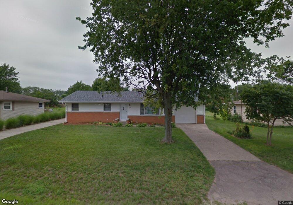 636 Daugherty St, Columbus, IN 47201 - photo 1