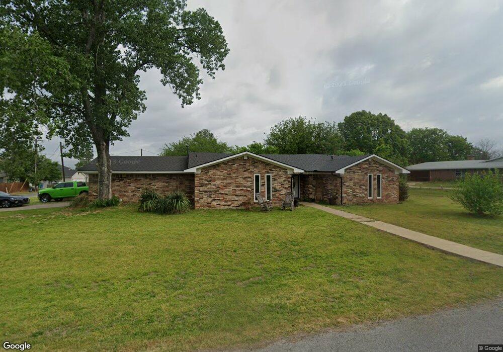 402 Preston Dr, Pottsboro, TX 75076 - photo 1