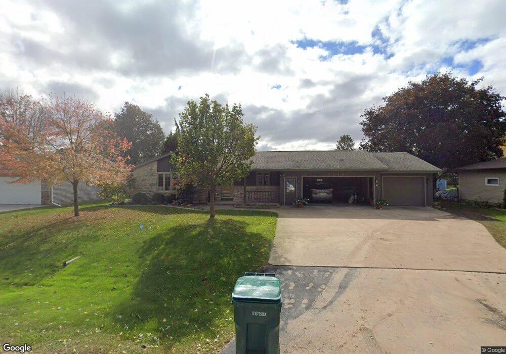 3515 W Parkridge Ave, Appleton, WI 54914 - photo 1