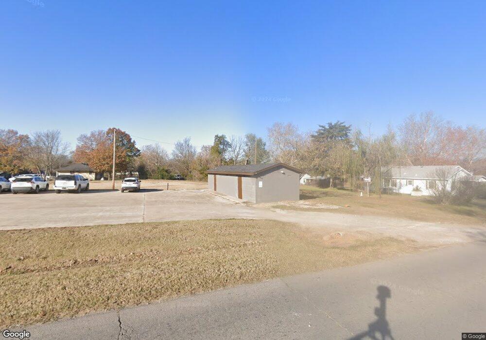 1000 Lake Rd, Henryetta, OK 74437 - photo 1