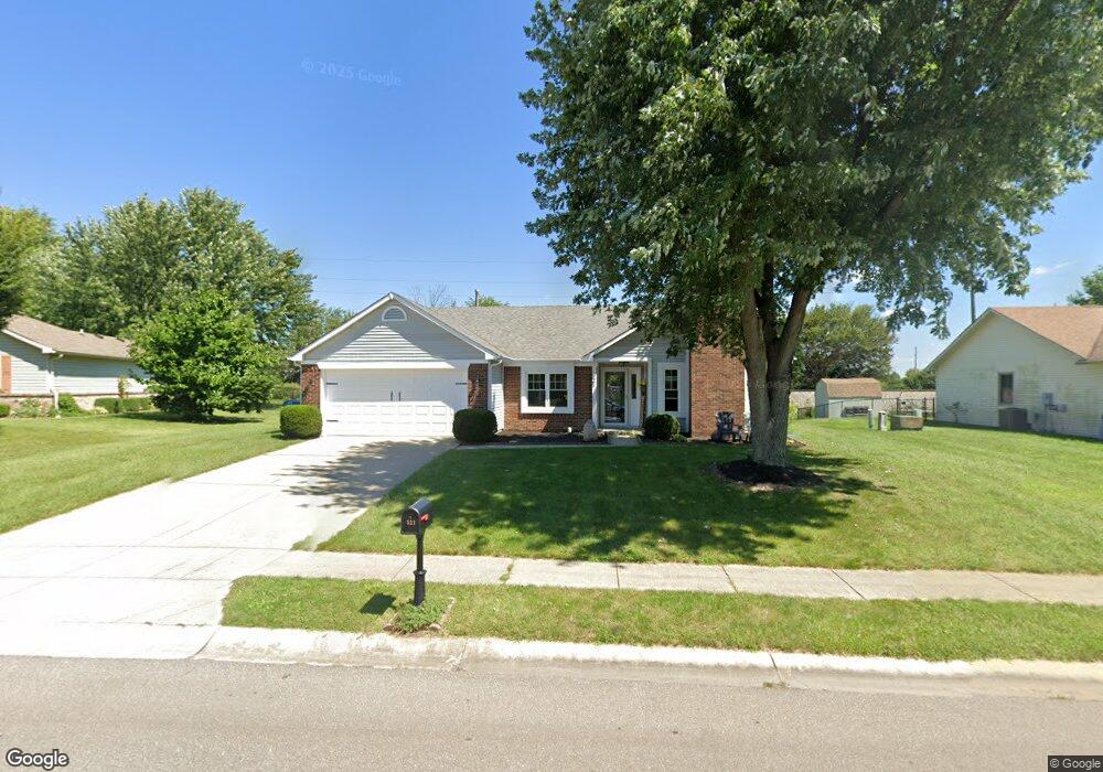 521 Center St, Whiteland, IN 46184 - photo 1