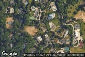 215 Dock Ln, Great Neck, NY 11024