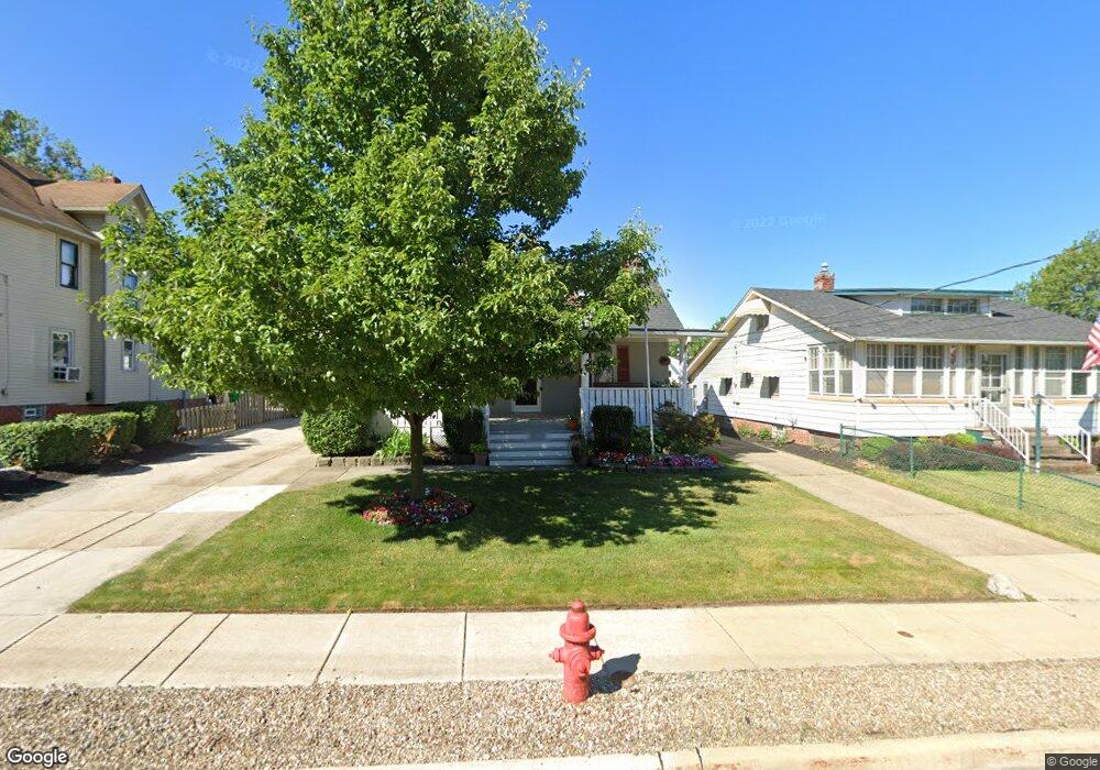 1824 E 290th St, Wickliffe, OH 44092 - photo 1